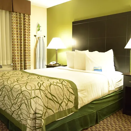 Baymont By Wyndham Holland-3