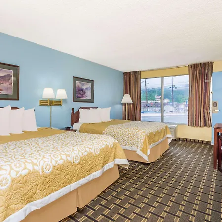 Days Inn By Wyndham Clayton-3