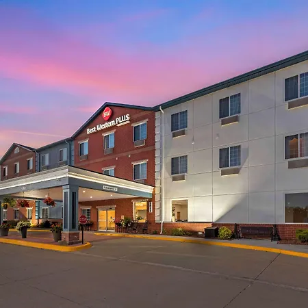 Best Western Plus Des Moines West Inn & Suites-2