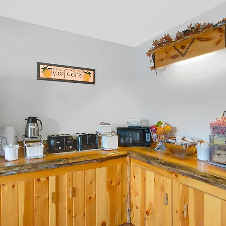 Super 8 By Wyndham Lake George/Warrensburg Area-2