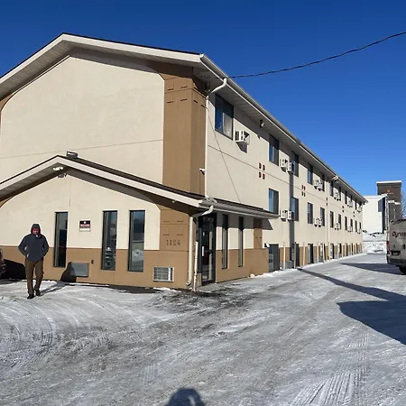 Super 8 By Wyndham Bismarck-2