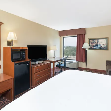 Hamilton Inn Birmingham-Bessemer-2