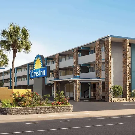 Days Inn By Wyndham Myrtle Beach-Beach Front-3