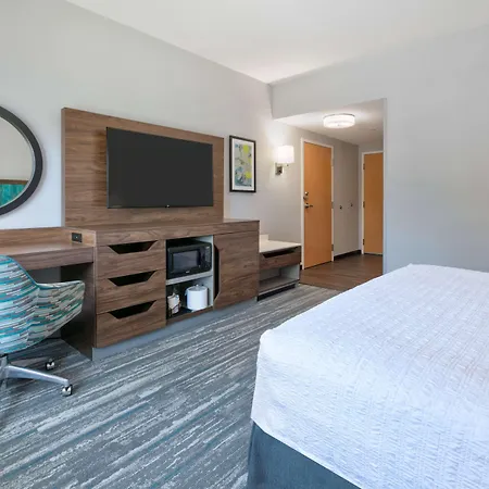 Hampton Inn Santa Cruz-3