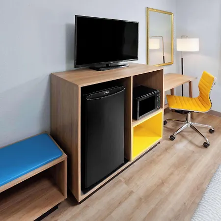 Days Inn & Suites By Wyndham Siler City-3