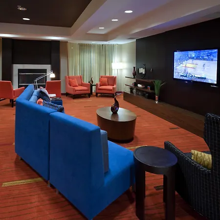 Courtyard By Marriott Lakeland-2