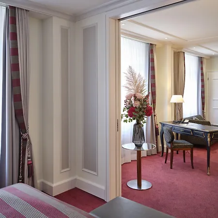 Hotel Schweizerhof Zuerich-2