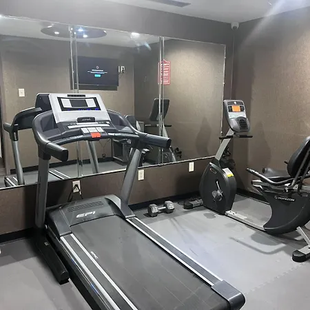 Days Inn By Wyndham Fayetteville-2