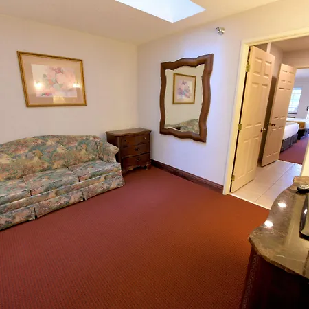 Crown Choice Inn & Suites Lakeview And Waterpark-2