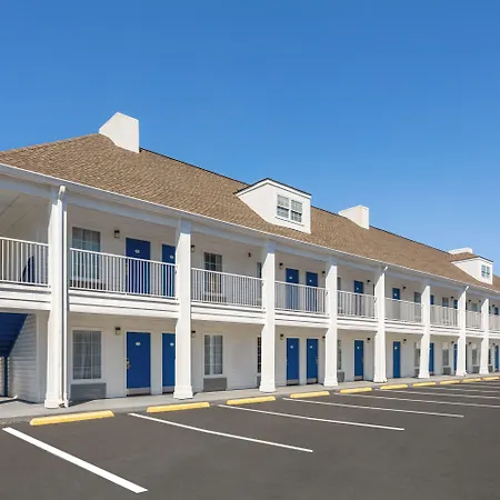 Baymont By Wyndham Brunswick Ga-3