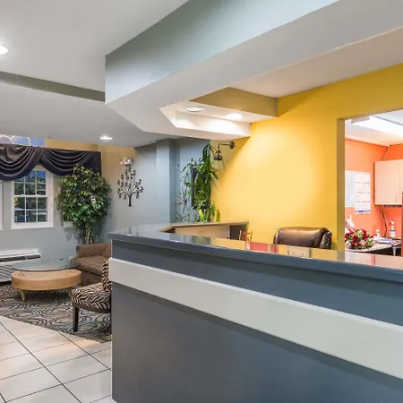 Microtel Inn & Suites By Wyndham Riverside-3