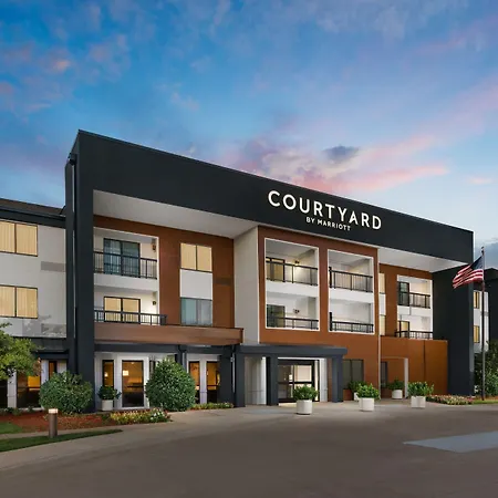 Courtyard By Marriott Dallas Lewisville-3