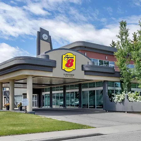 Super 8 By Wyndham Macleod Trail Calgary-3