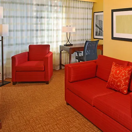 Courtyard By Marriott Baltimore Downtown Inner Harbor-3