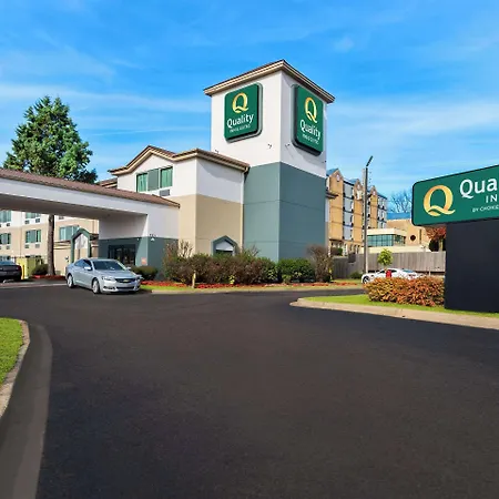 Quality Inn Memphis Northeast Near I-40-2