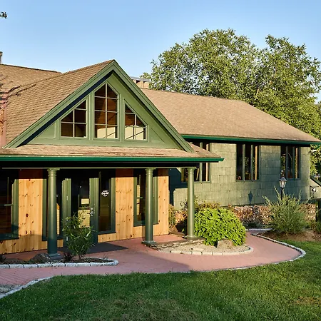 Bluebird Cady Hill Lodge-2