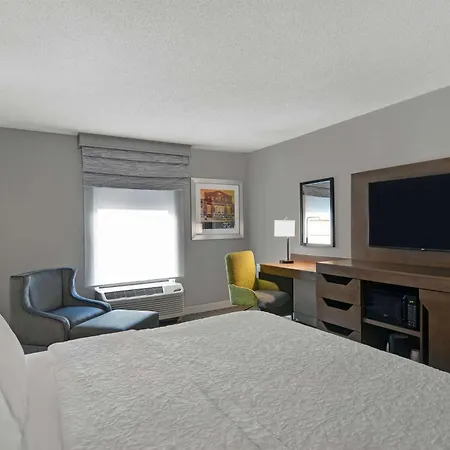 Hampton Inn Gallatin-2