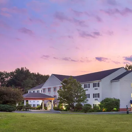 Best Western Plus Berkshire Hills Inn & Suites-3