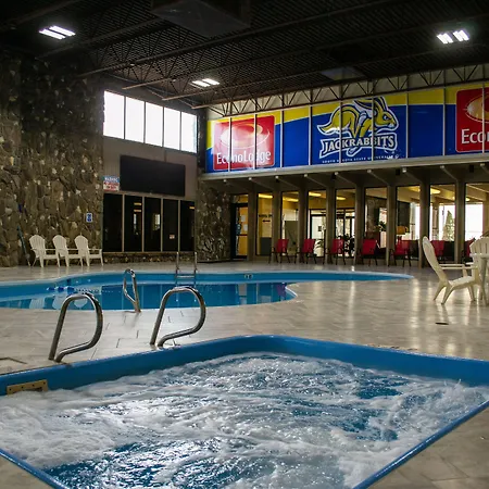 Econo Lodge Inn & Suites Brookings-2