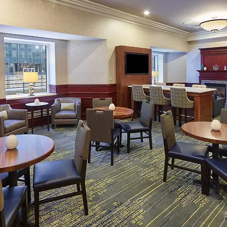 Residence Inn Milwaukee Downtown-3