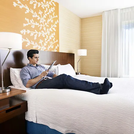 Fairfield Inn & Suites By Marriott Columbus East-2