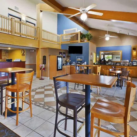 Americinn By Wyndham Bay City-3