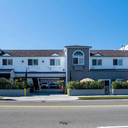 Ramada By Wyndham Redondo Beach-3