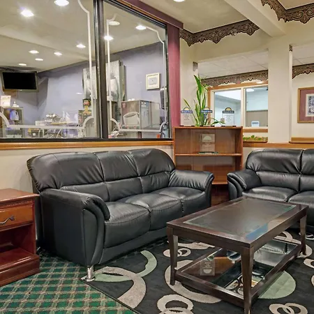 Days Inn By Wyndham Laramie-3