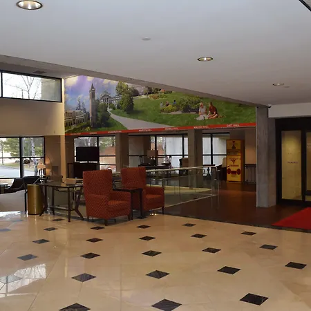 Gateway Hotel And Conference Center-2