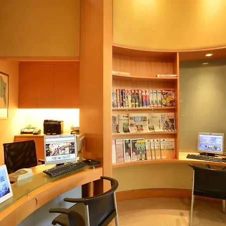 Metropark Hotel Causeway Bay Hong Kong-3