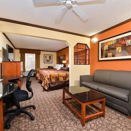 Best Western Plus Midwest Inn & Suites-3