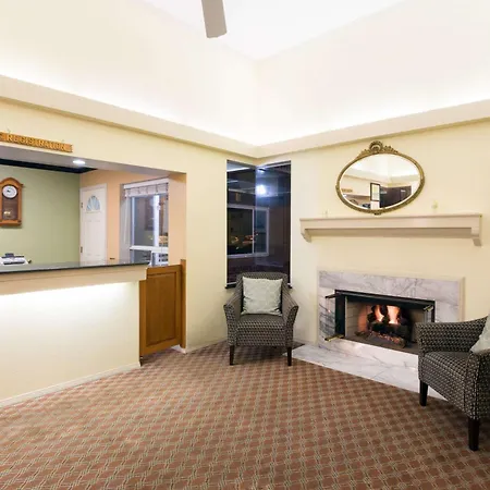 Days Inn By Wyndham Newport Or-3