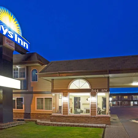 Days Inn By Wyndham Newport Or-2