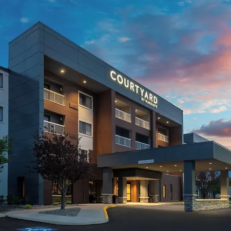 Courtyard By Marriott Reno-2