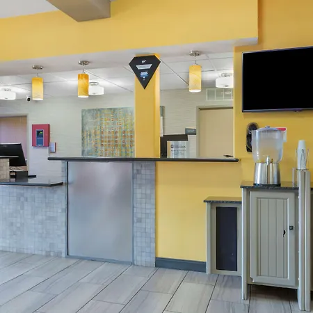 Best Western Plus The Four Corners Inn-2