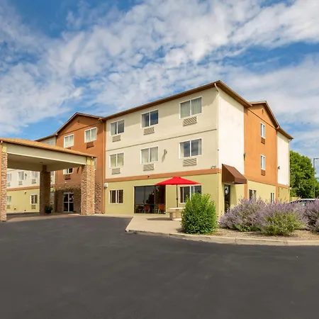 Best Western Plus The Four Corners Inn-3