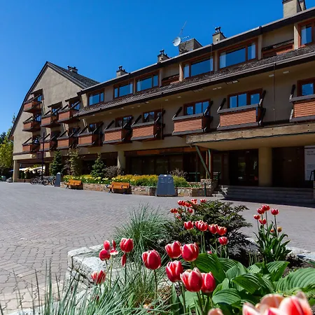 Blackcomb Lodge-2
