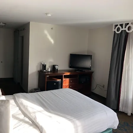 Best Western Erie Inn & Suites-2