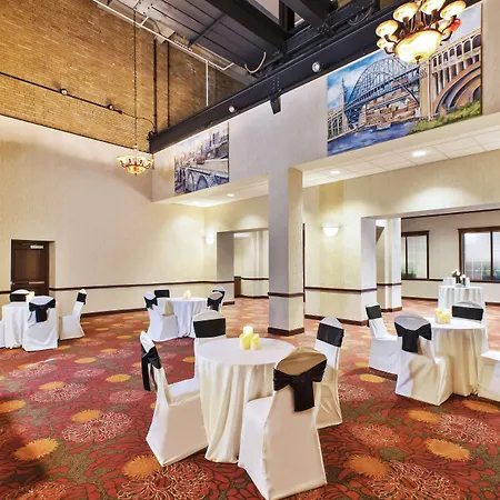 Hilton Garden Inn Cleveland Downtown-2