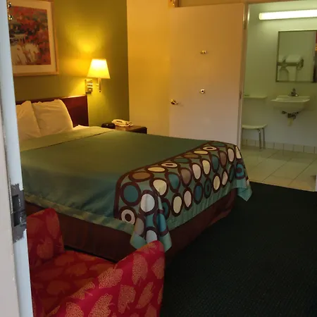 Super 8 By Wyndham Florence-3