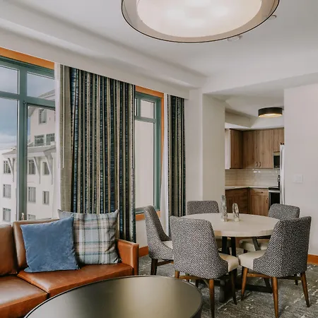 Summit Hotel At Big Sky Resort-2