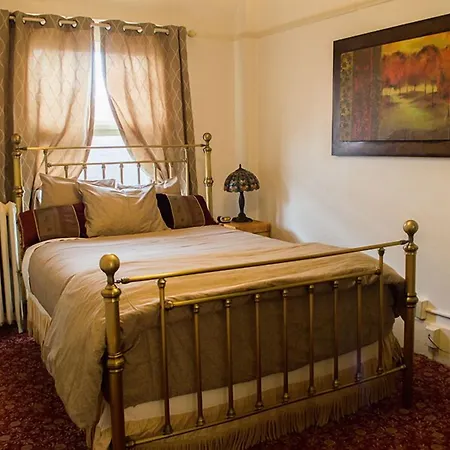 Van Gilder Hotel-2