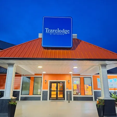 Travelodge By Wyndham Indianapolis Speedway-3