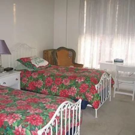 Olde Judge Mansion B&B-2