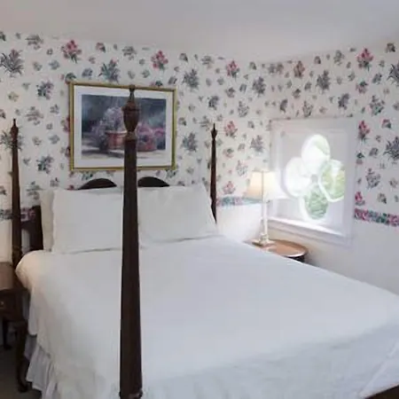 Ashley Inn-2