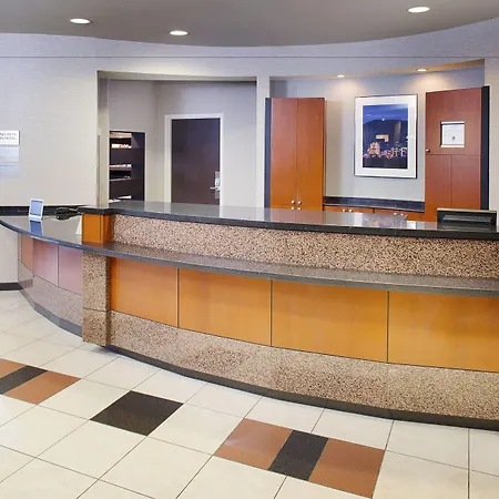 Courtyard By Marriott Roanoke Airport-3