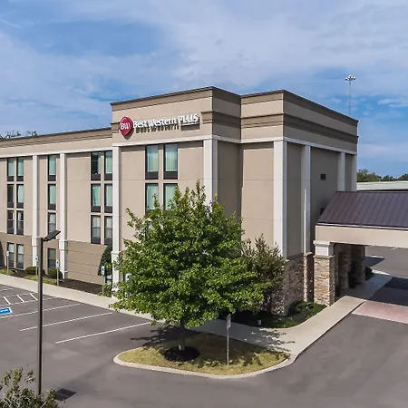 Best Western Plus Belle Meade Inn & Suites-3