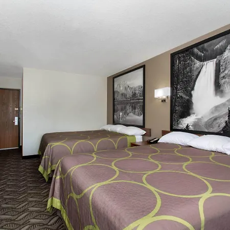 Super 8 By Wyndham Dubois-2