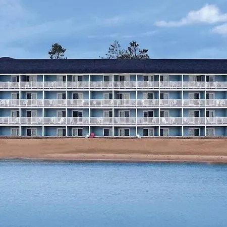 Fairview Beachfront Inn-2