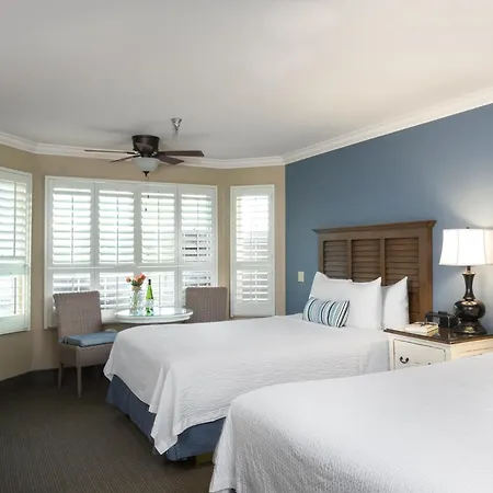 Sand Pebbles Inn-3
